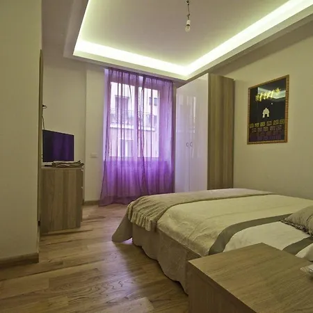 Apartment Piramide House Rome